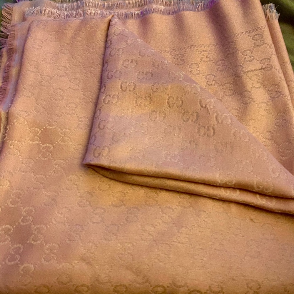 SALE Gucci shawl!!!!